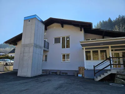 5-Zimmer-Gewerbeimmobilie mieten in Bruck-Mürzzuschlag – 110 m², € 996 – Bild 3 von 18