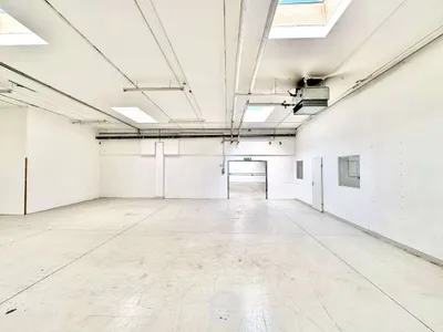 Gewerbeimmobilie mieten in Mödling – 336 m², € 6.250 – Bild 7 von 11