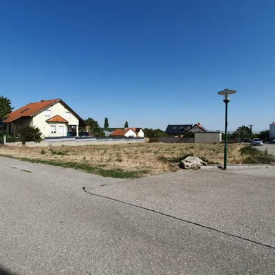 Grundstück kaufen in Eisenstadt - Umgebung – 1 100 m², € 462.000