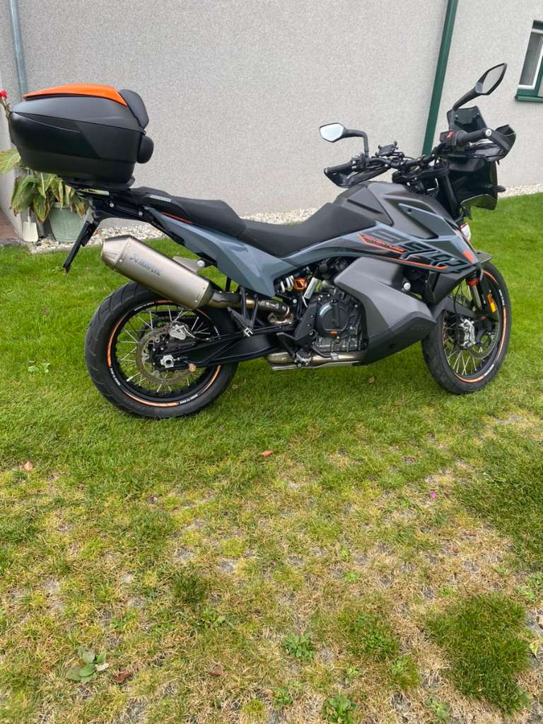 KTM 890 Adventure Tourer