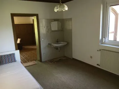 6-Zimmer-Gewerbeimmobilie mieten in Feldkirchen – 200 m², € 1.460 – Bild 4 von 19