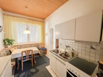9-Zimmer-Haus kaufen in Neunkirchen – 200 m², € 245.000 – Bild 4 von 19