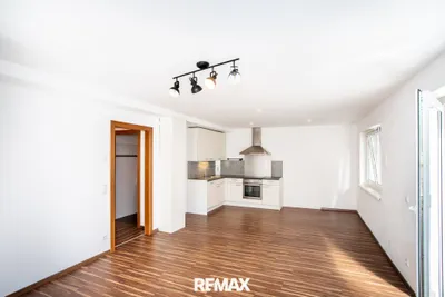 3-Zimmer-Wohnung kaufen in Gmunden – 78 m², € 320.000 – Bild 2 von 12