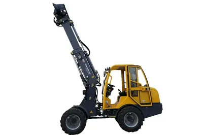 Eurotrac T13-CF Hoflader Agrarfahrzeug