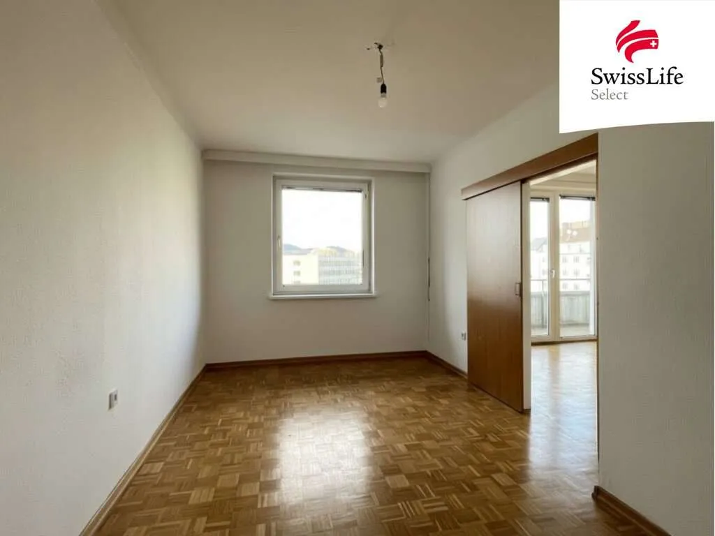 Sanierungsbedürftige 2-Zimmer-Wohnung | Loggia ca. 12m² | 5. Liftstock - Ansicht 3