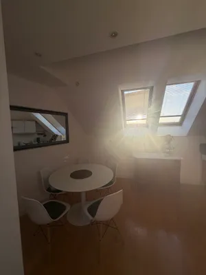 Nachmieter gesucht · Helle Dachgeschoss-Maisonette · 62 m² · Nähe AKH – Bild 3