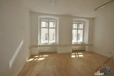 4-Zimmer-Gewerbeimmobilie mieten in Sankt Pölten – 180 m², € 2.327 – Bild 8 von 19