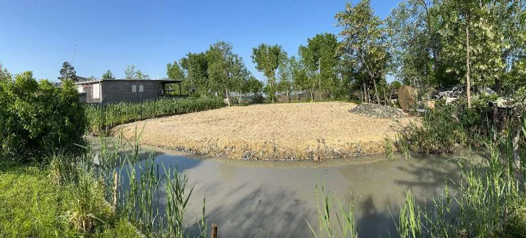 Refugium Neusiedl: Eckgrundstück am Wasser - 543 m² - Ansicht 2