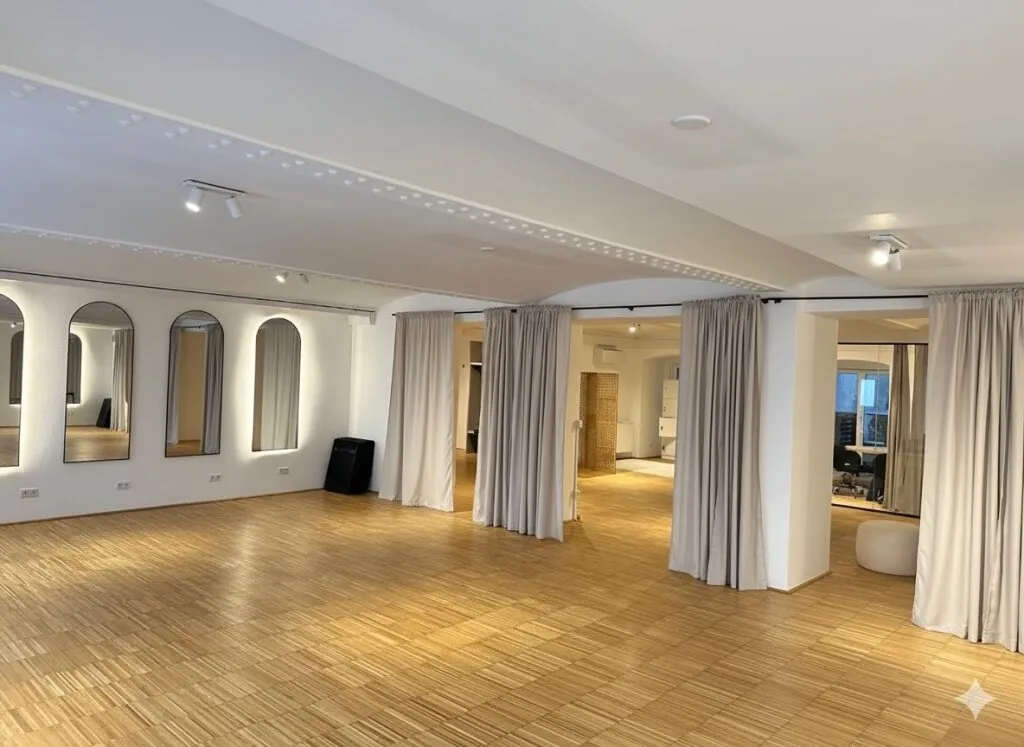 Modernes Loft-Büro 177m² mit Terrasse, Klimaanlage & U-Bahn Nähe im 1. Bezirk Wien! - Ansicht 2