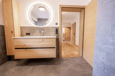 3-Zimmer-Wohnung mieten in Kitzbühel – 92 m², € 2.600 – Bild 7 von 8