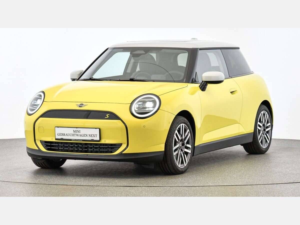 MINI Cooper SE Classic Trim / Paket M