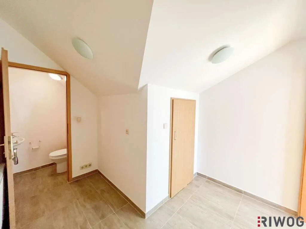 Sanierungsbedürftige Dachgeschosswohnung mit Terrasse | 150m zum Schloss Schönbrunn | 2 Min. zur U4 - Widok 3