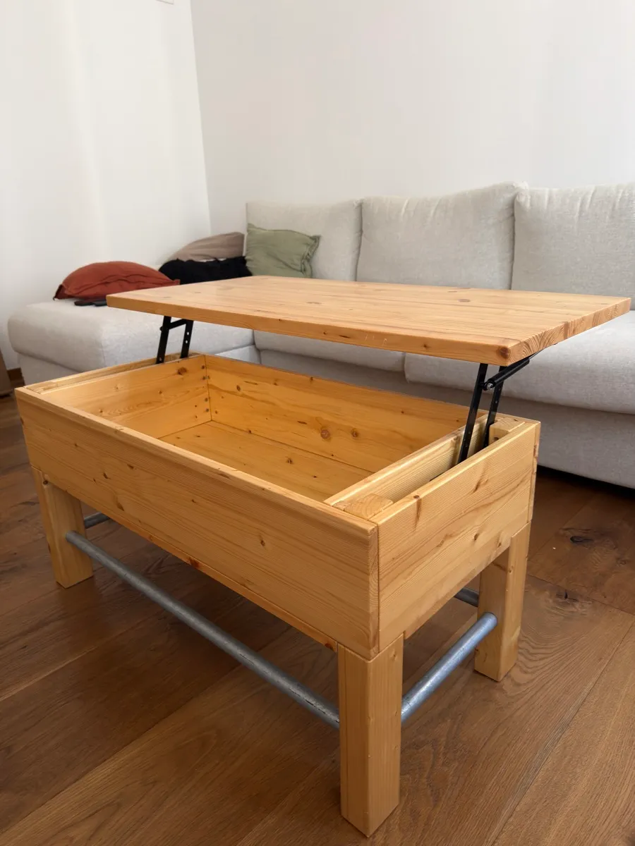 Couchtisch mit Lift-Top & Stauraum - zu verschenken, € 0,- (1080 Wien)