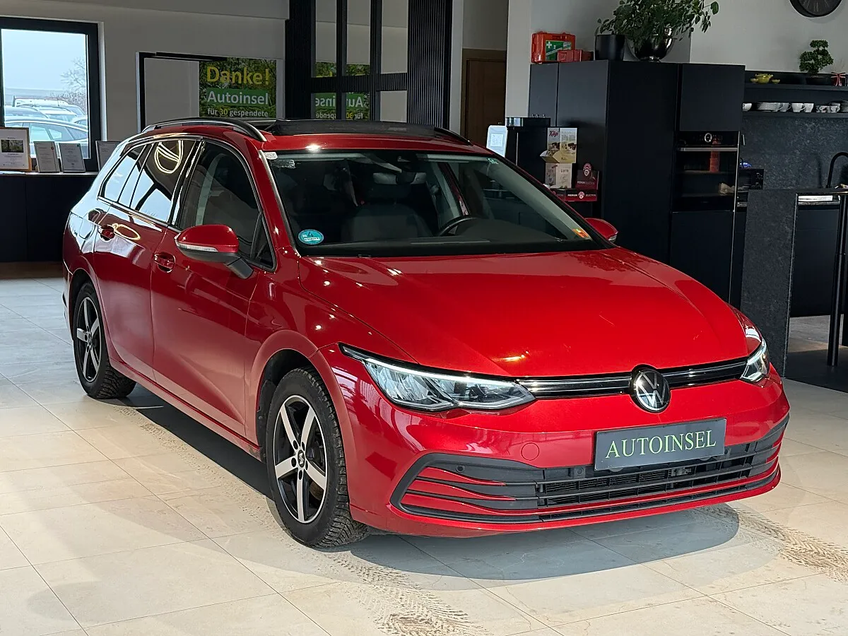Volkswagen Golf 2023 photo 2