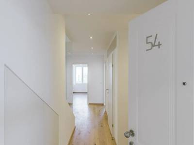 DG-Maisonette mit Terrasse & 3 Schlafzimmern - Wohnen über den Dächern von Wien – Bild 2