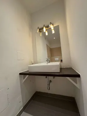 1-Zimmer-Gewerbeimmobilie mieten in Wien – 32 m², € 855 – Bild 5 von 7