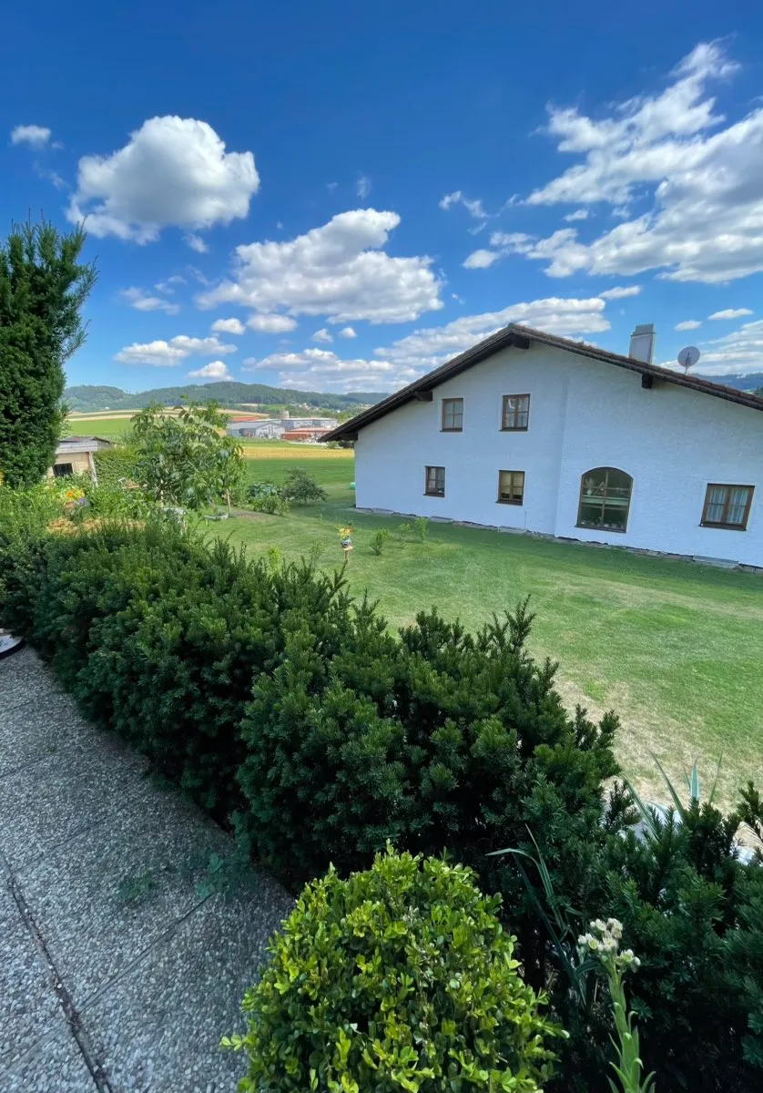 Moderne Gartenwohnung mit traumhaftem Ausblick ins Grüne – pohled 2
