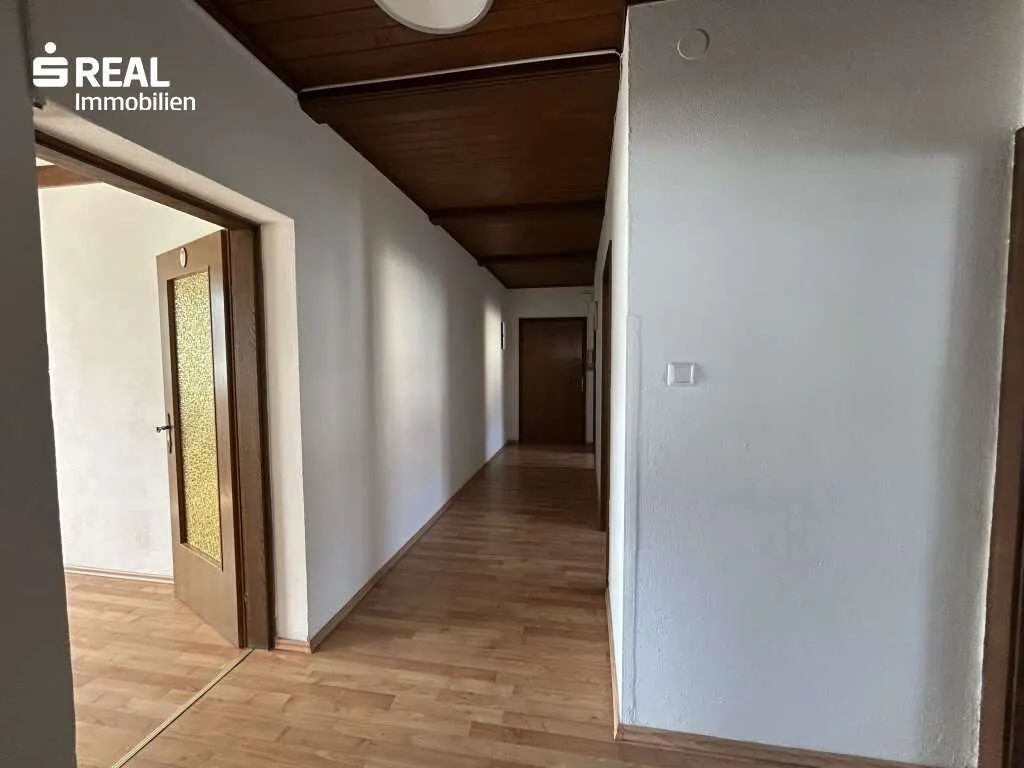 3-Zimmer Miet-Stadtwohnung mit verbauten südseitigem Balkon – pohled 3