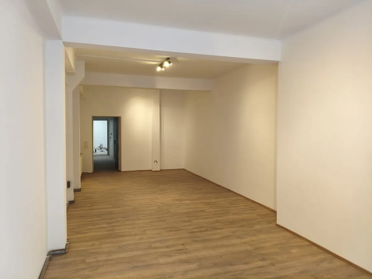 Geschäftslokal in Top-Lage zu vermieten - Widok 2