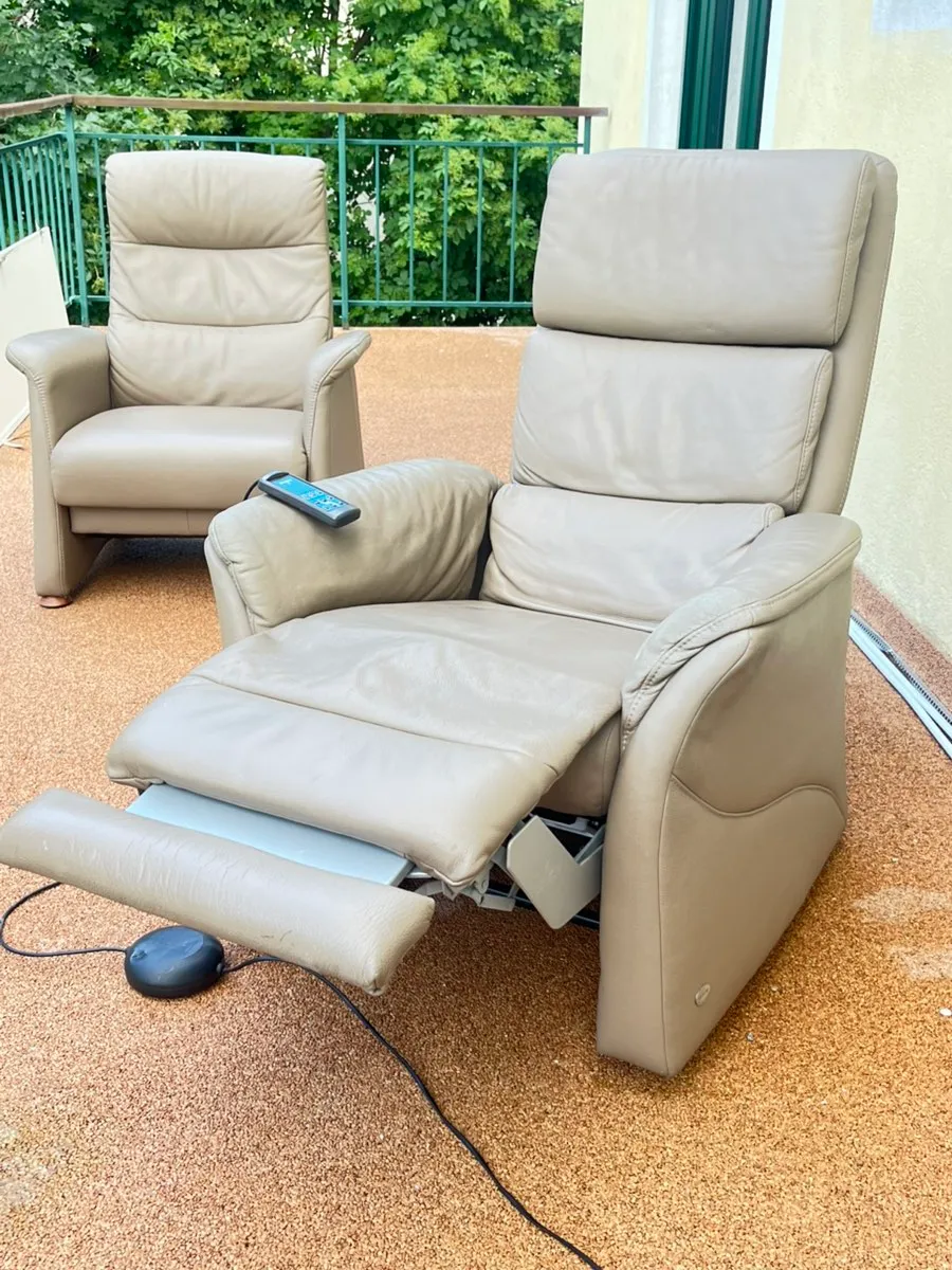 Himolla Fernsehsessel elektrisch + Aufstehhilfe, € 250,- (2103 Langenzersdorf)