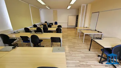 9-Zimmer-Gewerbeimmobilie mieten in Wiener Neustadt – 419 m², € 4.711 – Bild 4 von 32