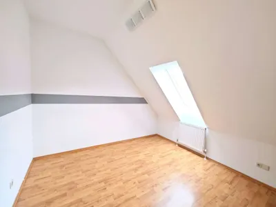 3-Zimmer-Wohnung mieten in Baden – 60 m², € 799 – Bild 2 von 9