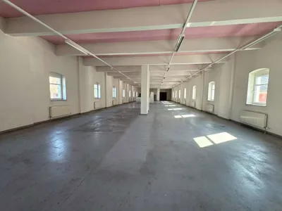 Gewerbeimmobilie mieten in Linz – 1 300 m², € 8.497 – Bild 13 von 31