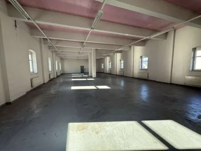 Gewerbeimmobilie mieten in Linz – 1 300 m², € 8.497 – Bild 18 von 31