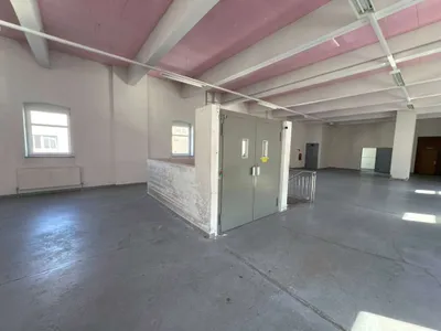 Gewerbeimmobilie mieten in Linz – 1 300 m², € 8.497 – Bild 29 von 31