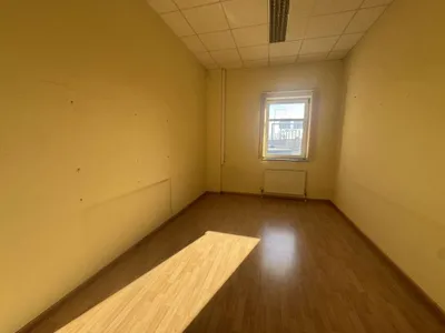 Gewerbeimmobilie mieten in Linz – 1 300 m², € 8.497 – Bild 20 von 31