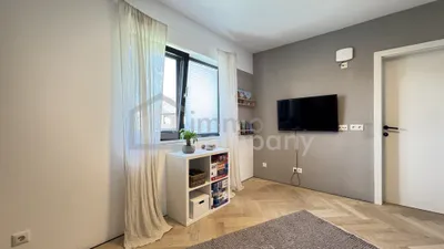 5-Zimmer-Haus kaufen in Vöcklabruck – 170 m², € 890.000 – Bild 7 von 13