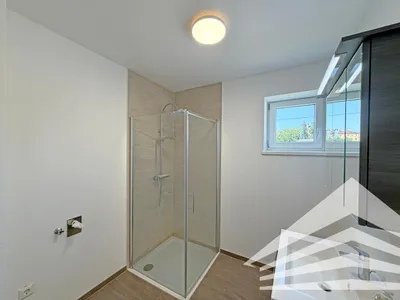 6-Zimmer-Haus mieten in Linz – 141 m², € 2.130 – Bild 8 von 33