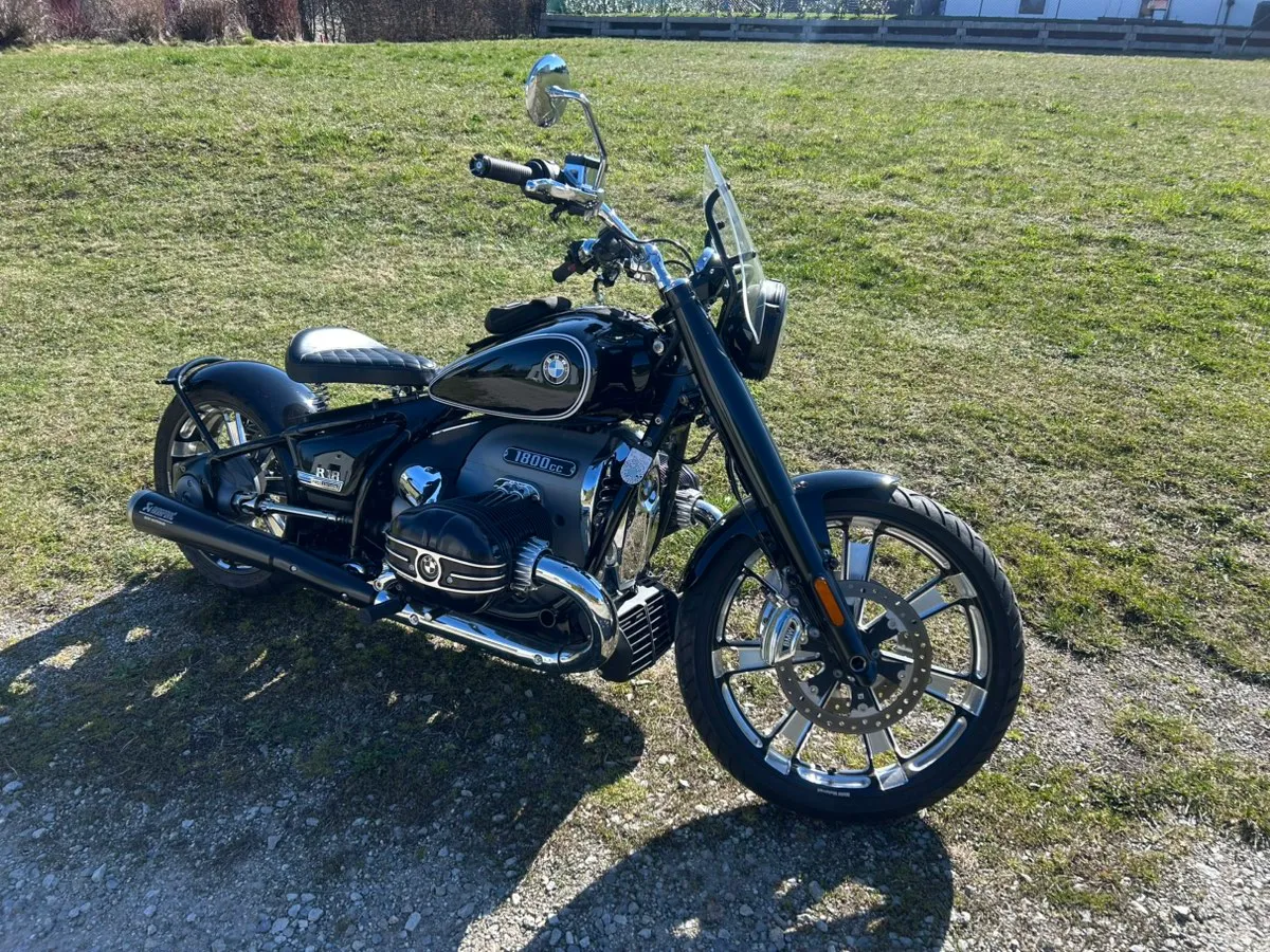 BMW R 18