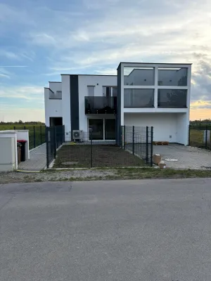 5-Zimmer-Haus mieten in Korneuburg – 144 m², € 2.490