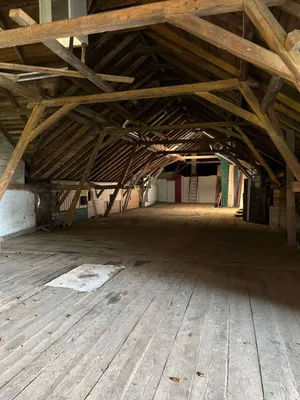Immobilie mieten in Urfahr-Umgebung – 200 m², € 2 – Bild 2 von 3