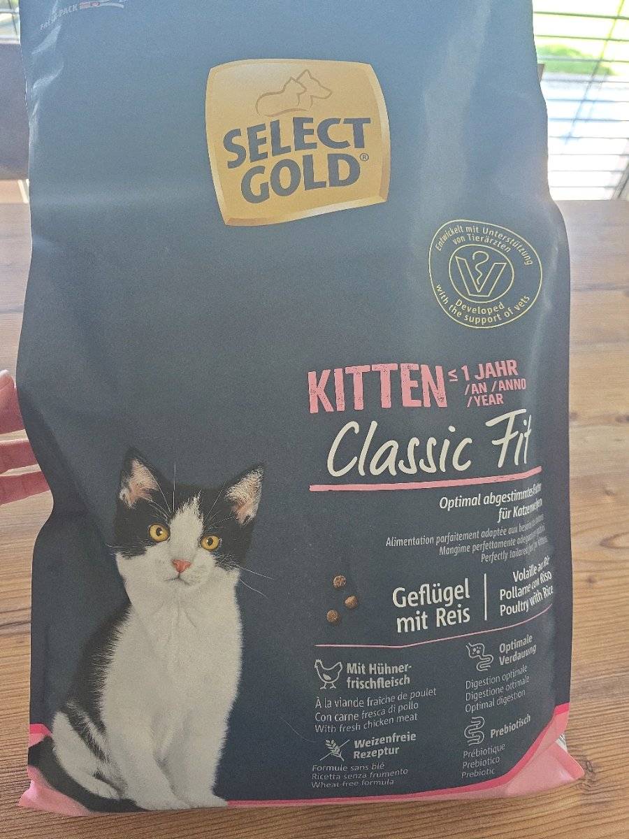 Select Gold Junior Katzentrockenfutter,  18,- (8341 Paldau) - willhaben