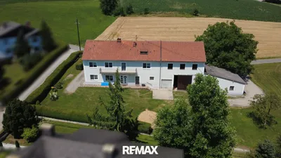 6-Zimmer-Gewerbeimmobilie kaufen in Perg – 186 m², € 450.000