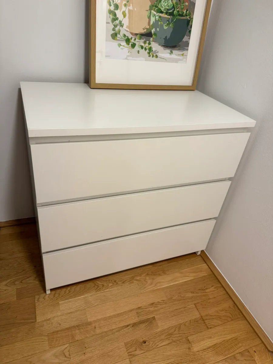 Ikea Malm-Kommode, € 40,- (1110 Wien)