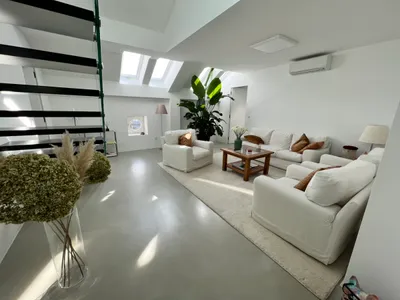 Traumhaftes Dachgeschoss-Penthouse im 6. Bezirk - unmöbliert - Blick auf Stephansdom & Karlskirche – Bild 2