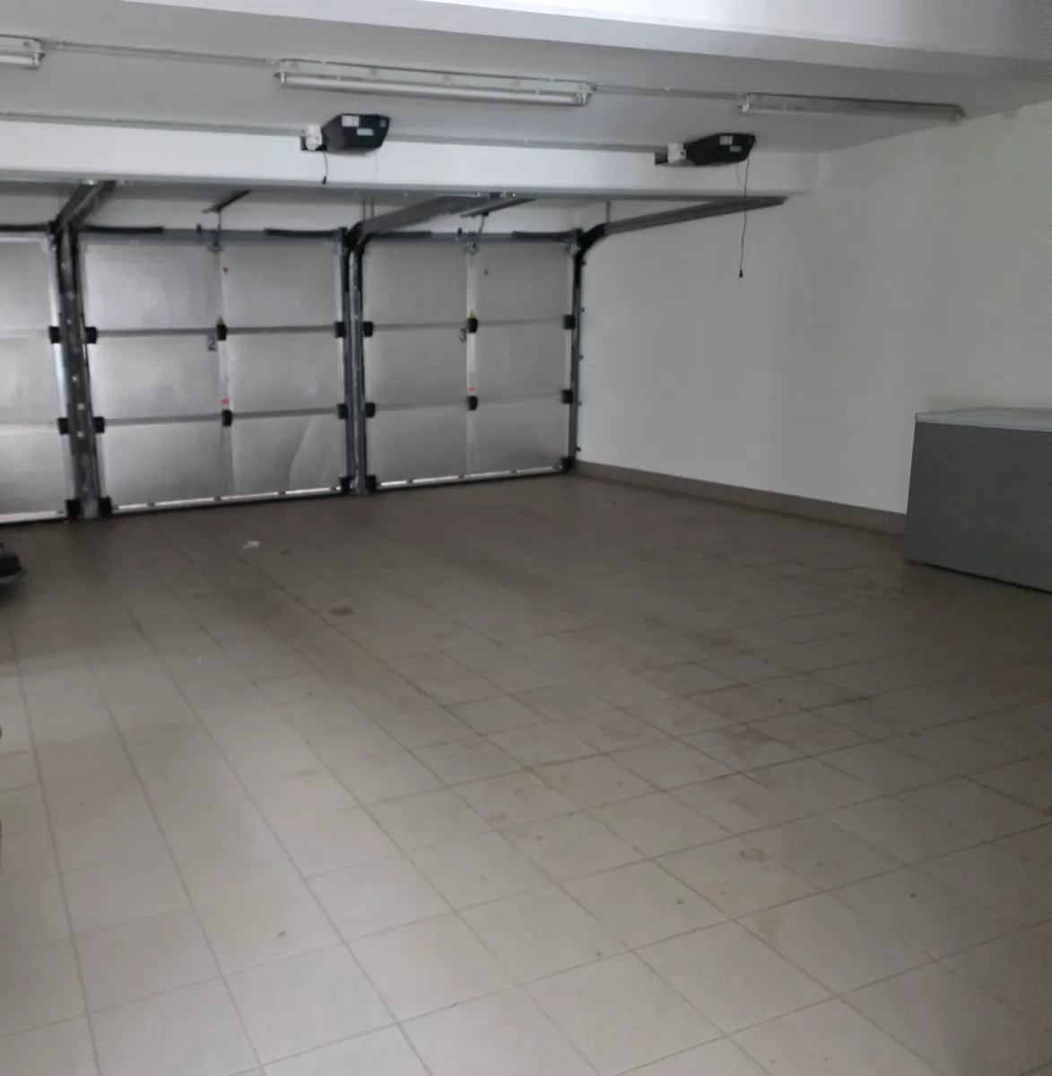 60 m² Garage 3 fach für Oldtimer zu vermieten - Ansicht 2