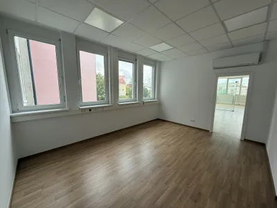 3-Zimmer-Gewerbeimmobilie mieten in Mödling – 98 m², € 1.252 – Bild 4 von 7