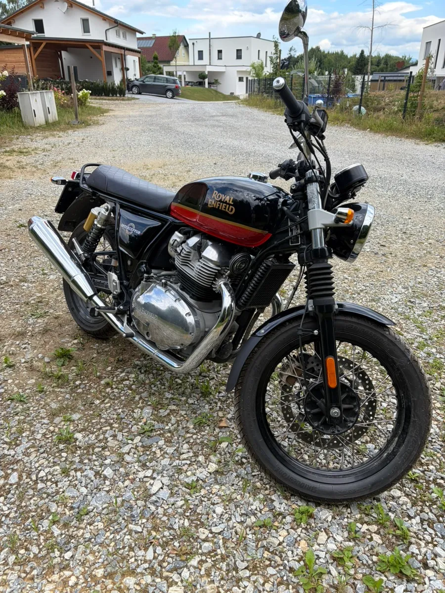 Royal Enfield Interceptor