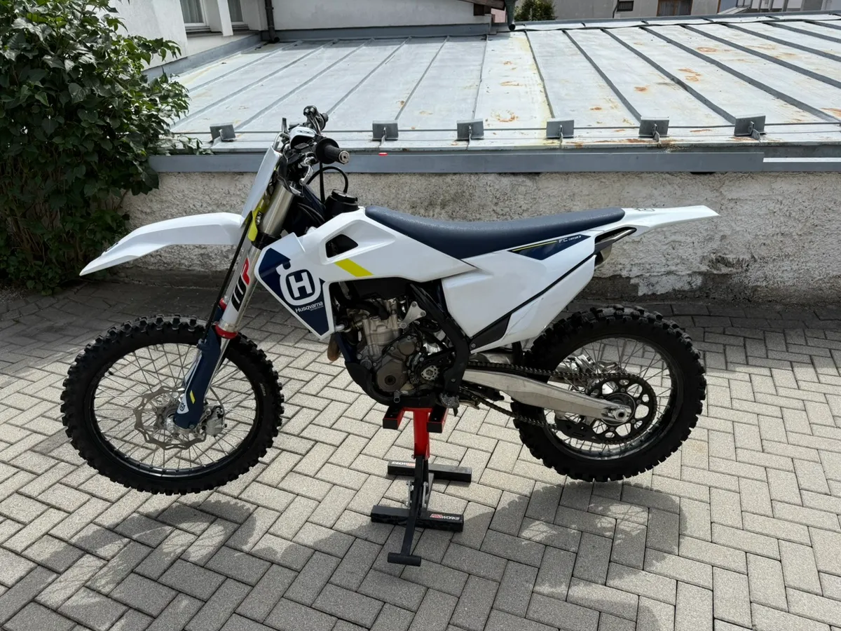 Husqvarna FC