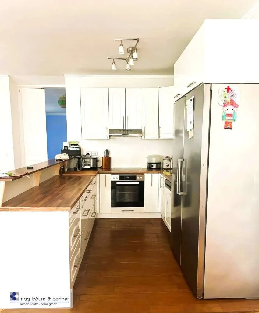 Schönes Familienhaus mit ausgezeichnetem Ausblick auf die Donau - Widok 3