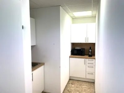 1-Zimmer-Gewerbeimmobilie mieten in Wien – 34 m², € 500 – Bild 2 von 10
