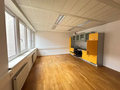 Gewerbeimmobilie mieten in Graz – 290 m², € 11 – Bild 6 von 9