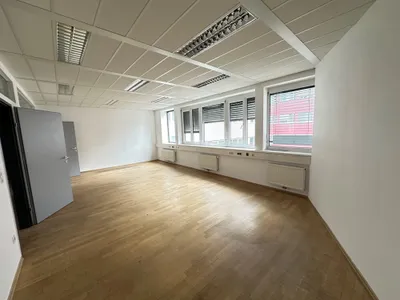Gewerbeimmobilie mieten in Graz – 290 m², € 11 – Bild 2 von 9