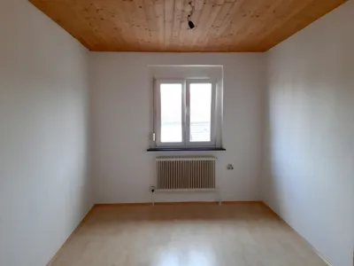 3-Zimmer-Wohnung mieten in Gmunden – 80 m², € 995 – Bild 3 von 9