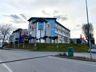 Gewerbeimmobilie mieten in Bruck an der Leitha – 244 m², € 10 – Bild 4 von 4