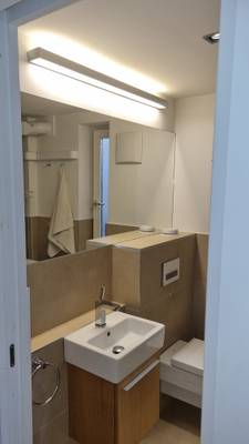 Moderne Dachgeschoßwohnung nahe Schönbrunn - ab 15. Juni bezugsbereit